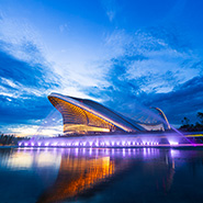 聚氨酯新能源電池緩沖墊專用硅油，是現(xiàn)代高效熱管理系統(tǒng)與結(jié)構(gòu)保護的核心配套助劑